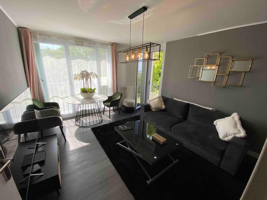 Appartement Familial Wifi Netflix Amazon Prime Saint-Cyr-l'Ecole Ngoại thất bức ảnh